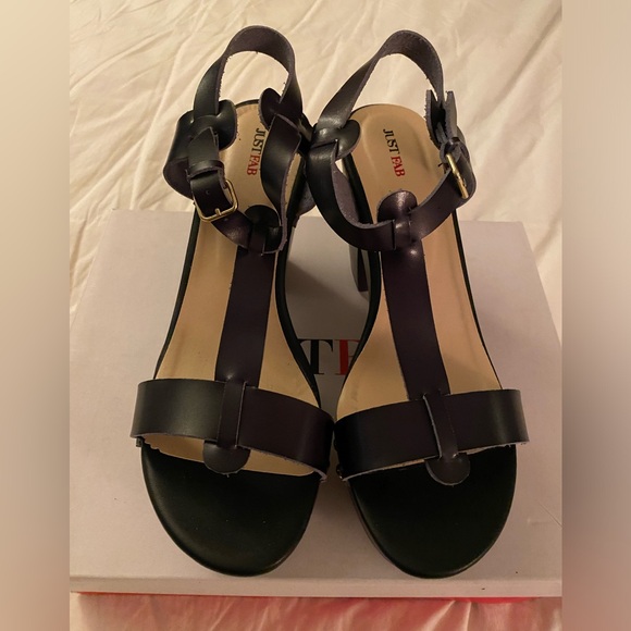 Just Fab Arney black faux leather sandal, NIB - Picture 3 of 6